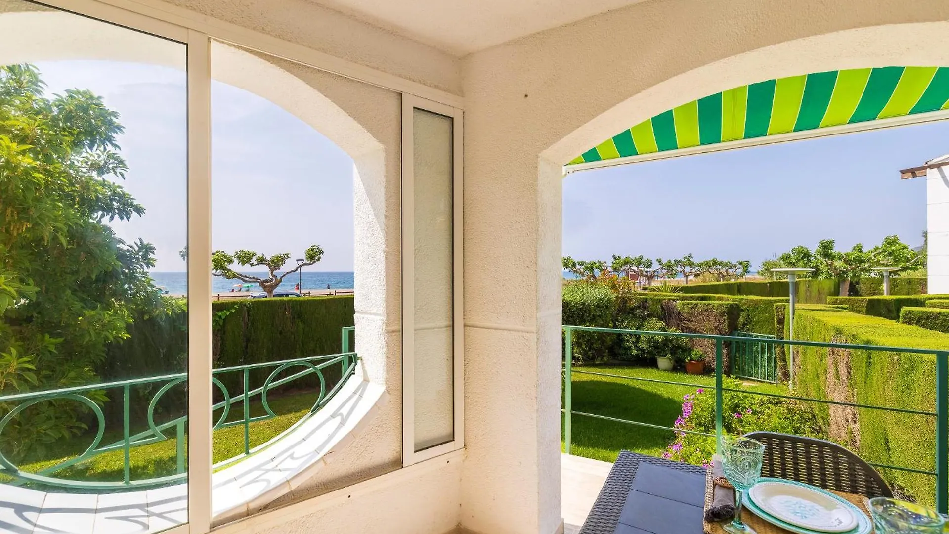 Vila Uhc Arenal Family Complex L'L'Hospitalet de l'Infant 0*,  Španělsko